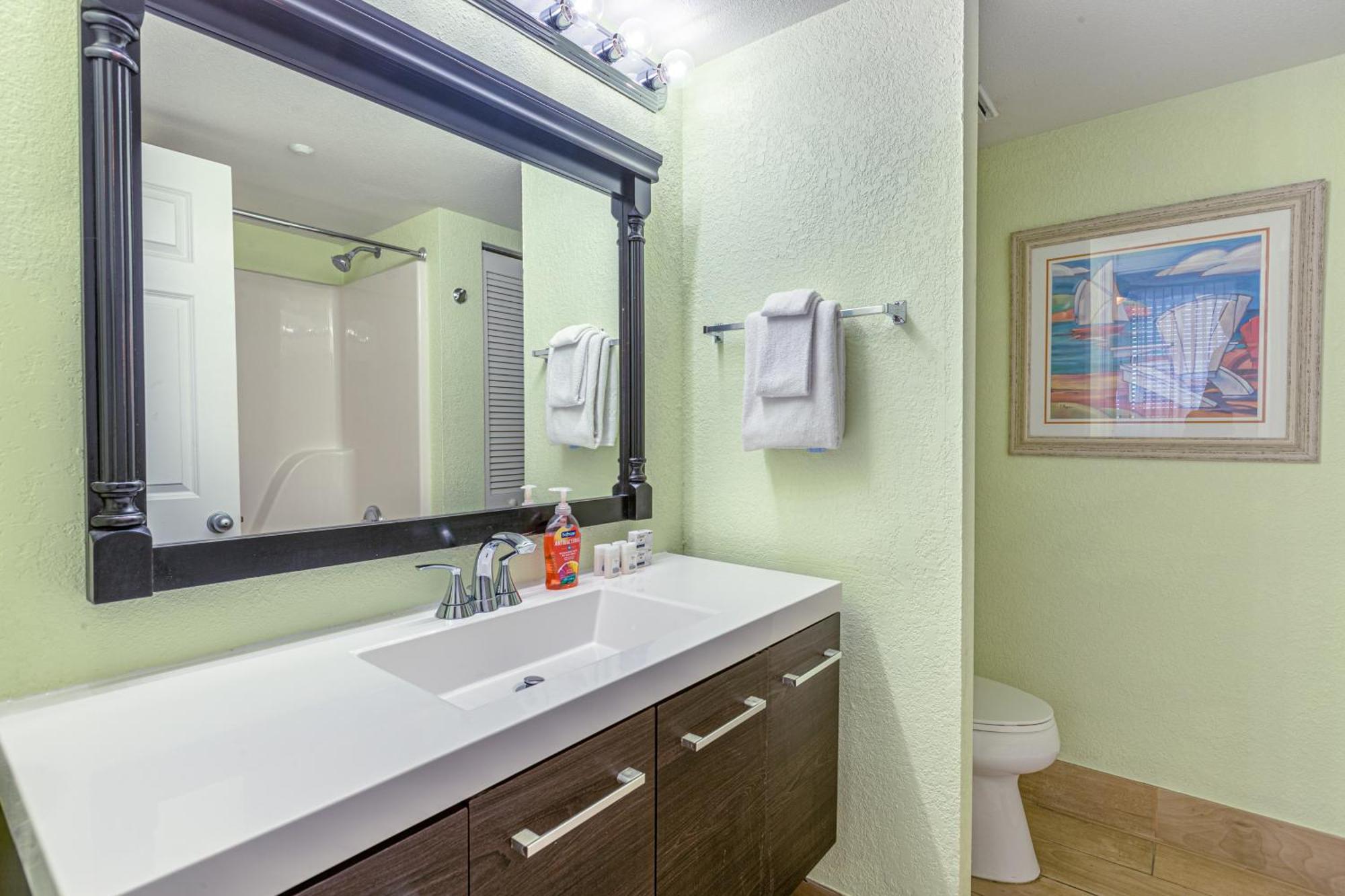 Sunrise Suites Cayo Coco Suite #208 키웨스트 객실 사진