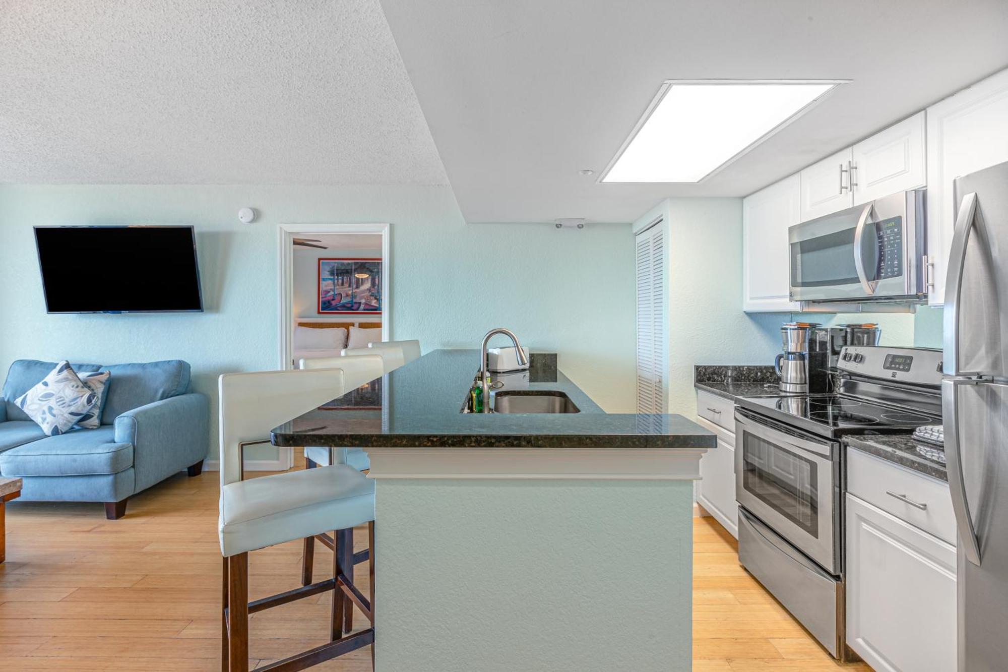 Sunrise Suites Cayo Coco Suite #208 키웨스트 객실 사진