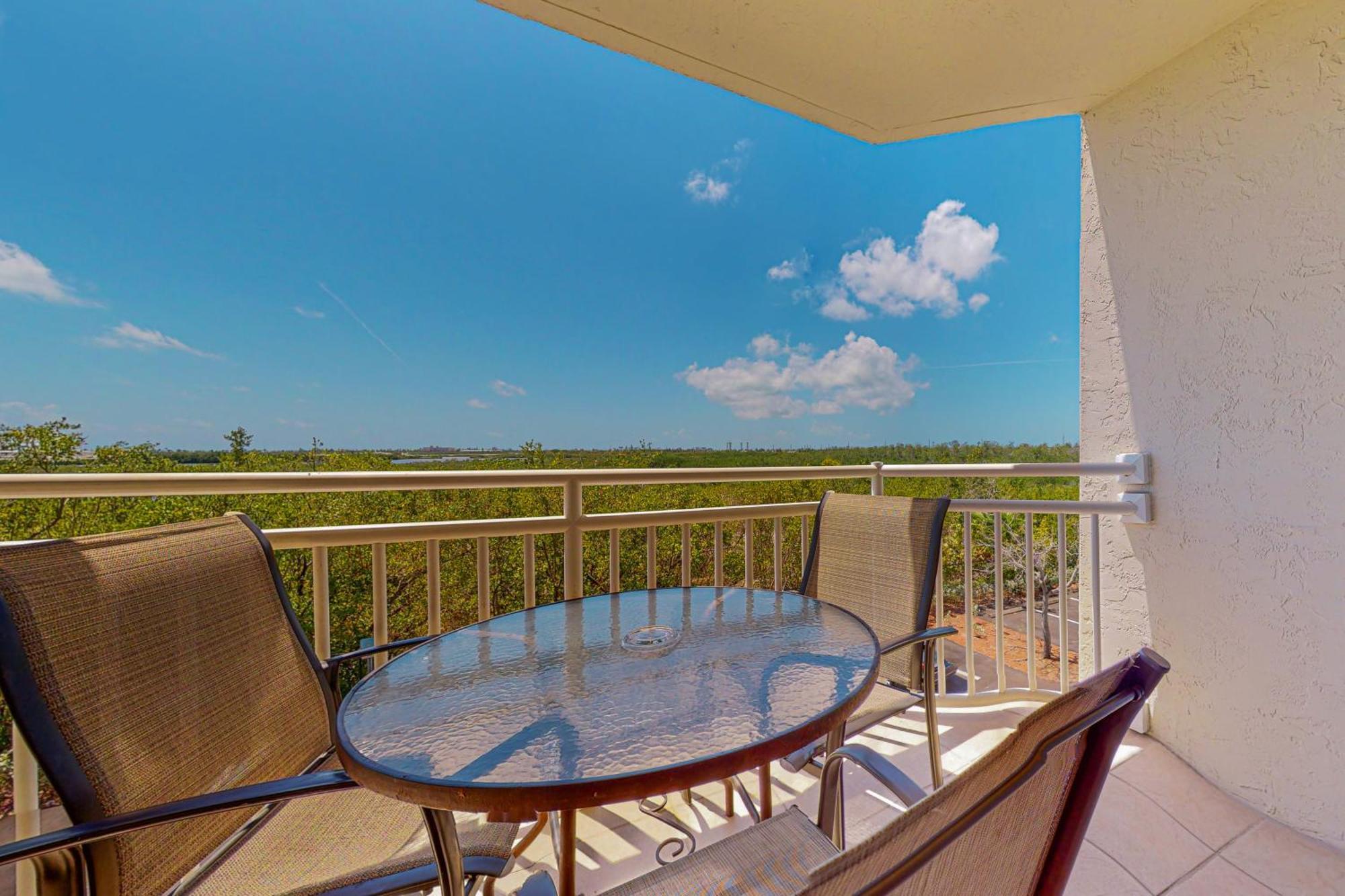 Sunrise Suites Cayo Coco Suite #208 키웨스트 객실 사진